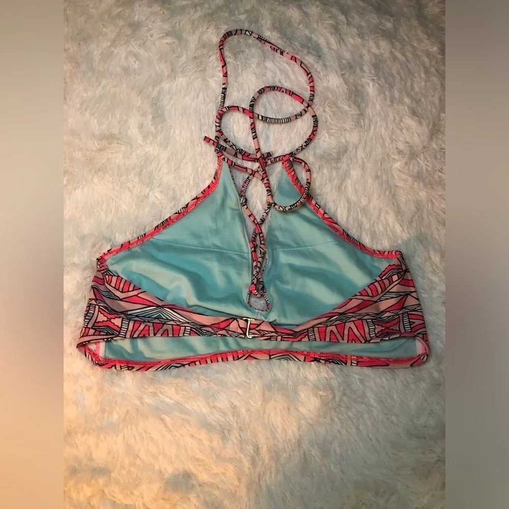 Geometric Patterned Women's Bikini Top size XL